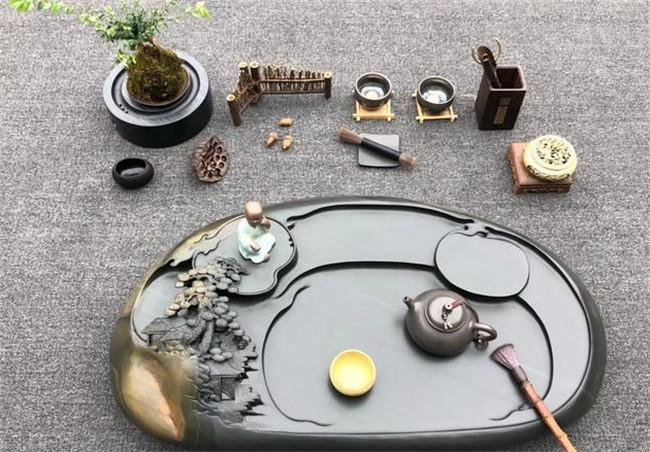 石头雕刻的艺术品，美极了！